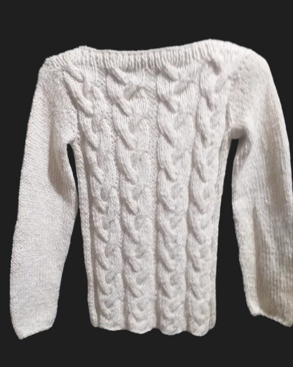 Pullover cuello bote, de alpaca natural.
